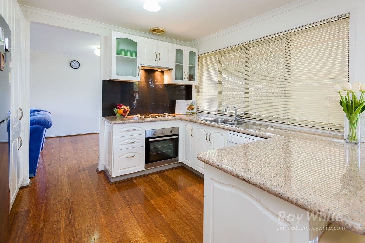 1 Boorala Crescent, Eight Mile Plains QLD 4113, Eight Mile Plains - Thumbnail 2