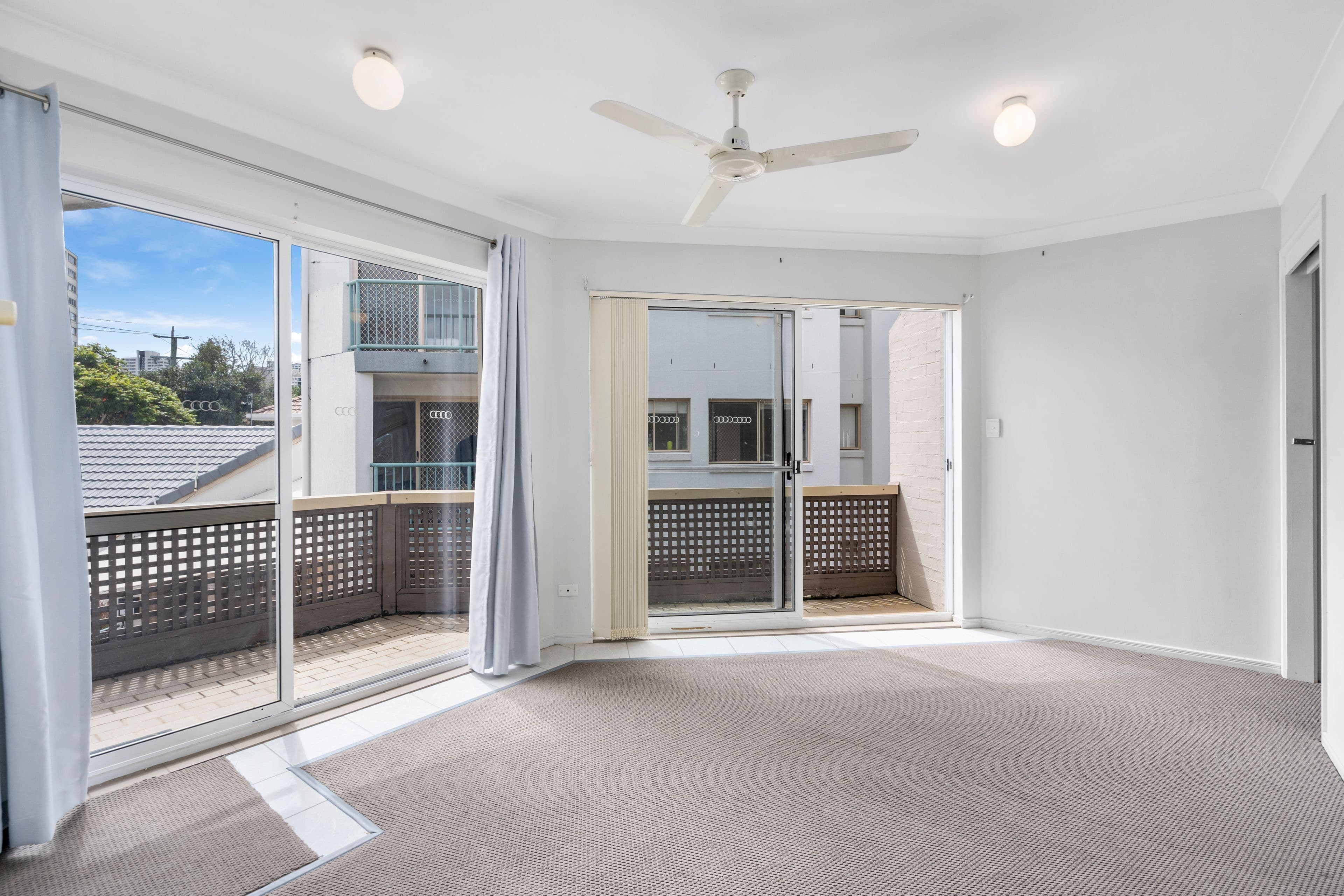 39 Peninsular Drive 'Riverside at Surfers', Surfers Paradise QLD 4217, Surfers Paradise - Thumbnail 6