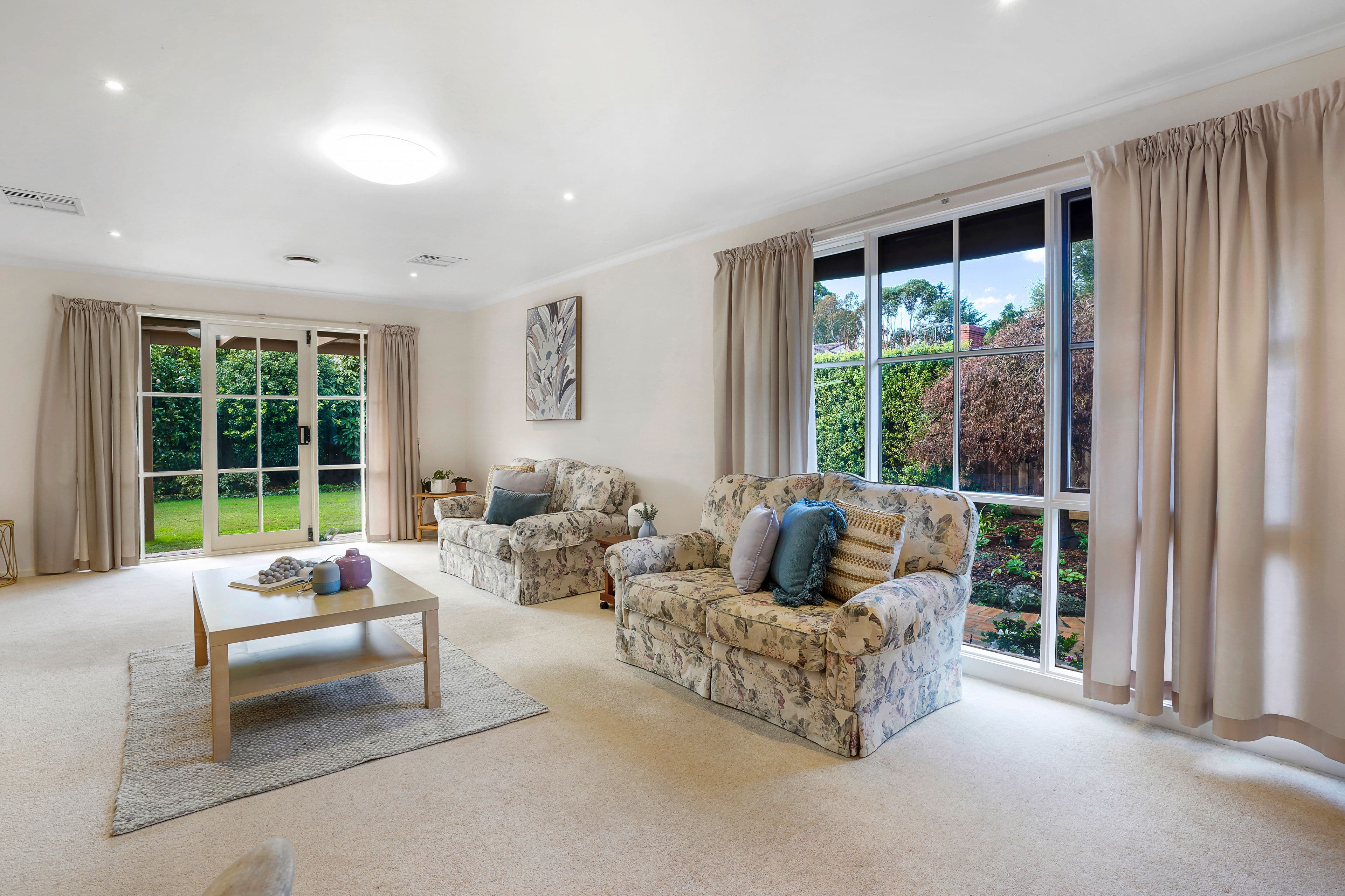 53 Turramurra Drive, Rowville VIC 3178, Rowville - Thumbnail 2