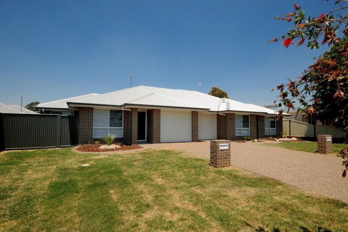 1 and 2 72a Cortess Street, Harristown QLD 4350, Harristown - Image 1