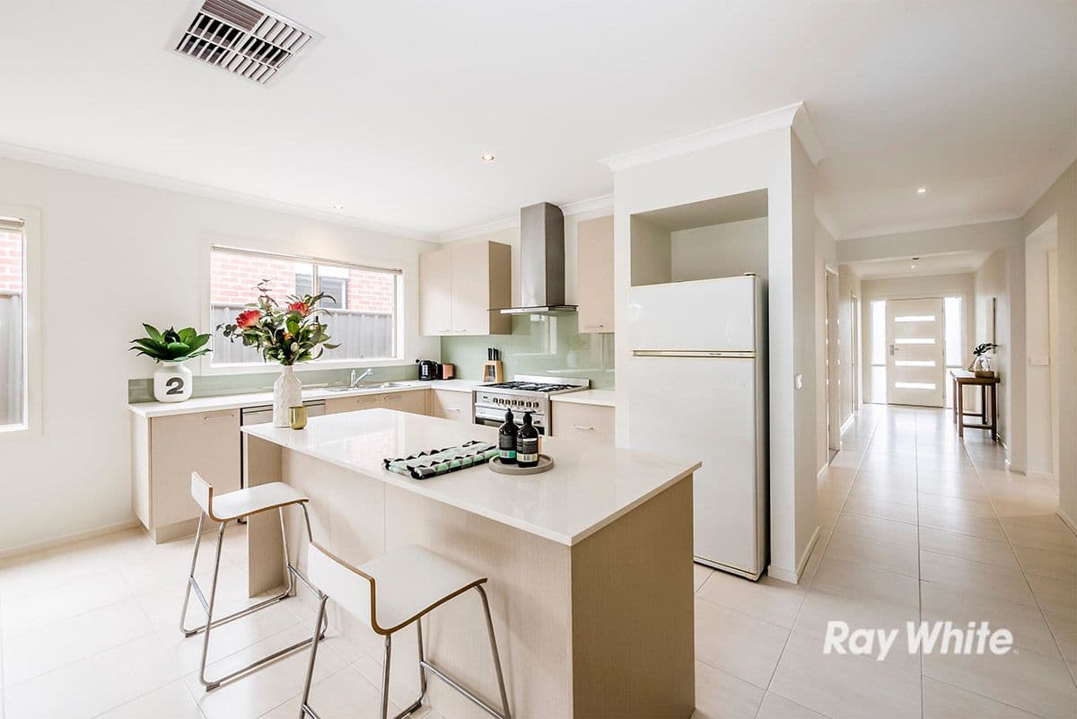 15 Willowdale Drive, Cranbourne North VIC 3977, Cranbourne North - Thumbnail 4