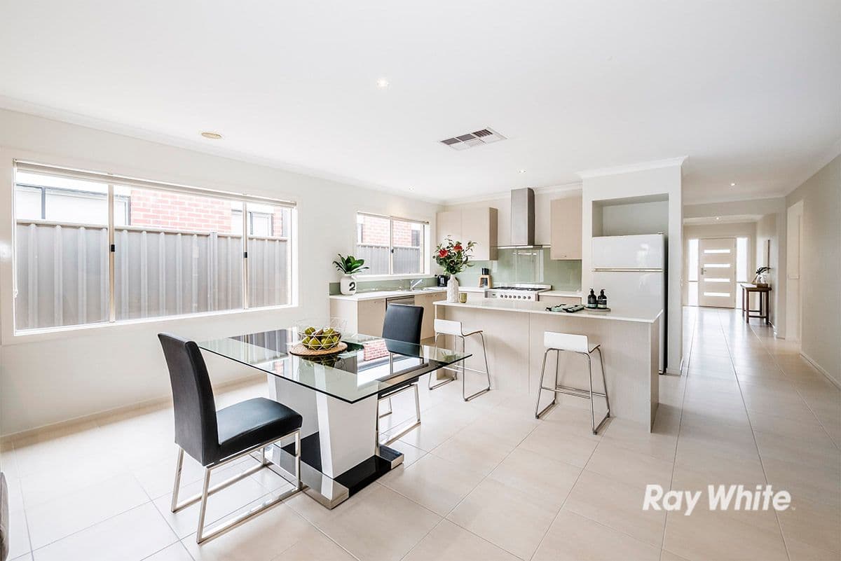 15 Willowdale Drive, Cranbourne North VIC 3977, Cranbourne North - Thumbnail 6