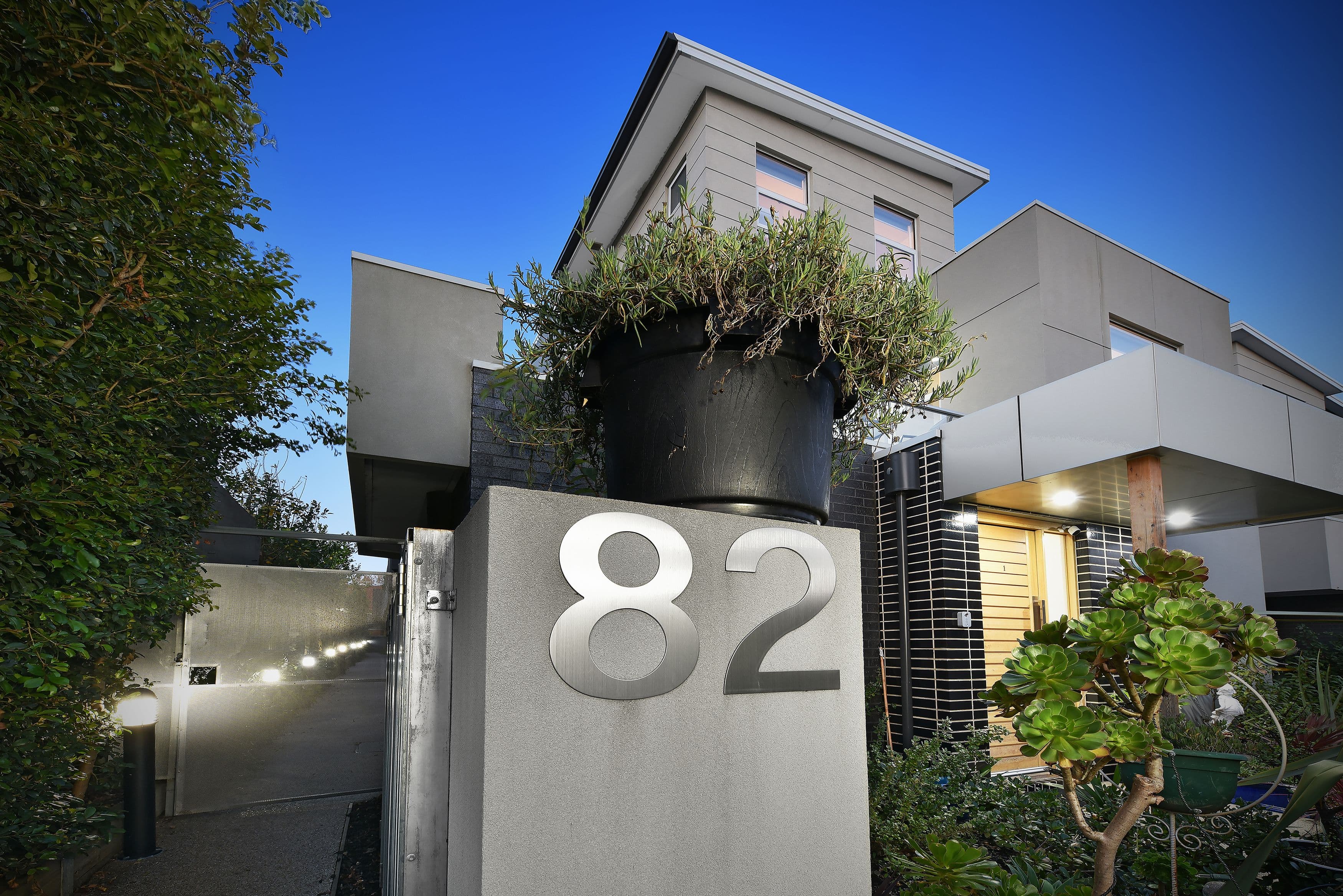 82 Richardson Street, Essendon VIC 3040, Essendon - Thumbnail 3