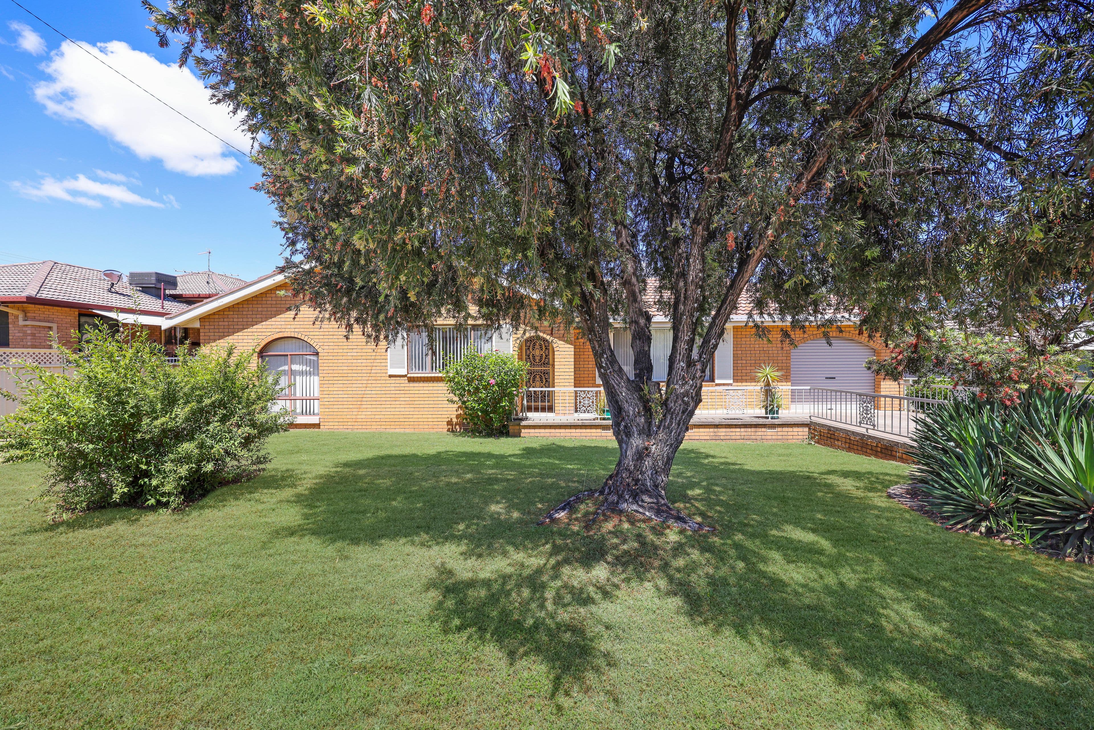32 Mary Davis Avenue, Koonawarra, Koonawarra - Thumbnail 2