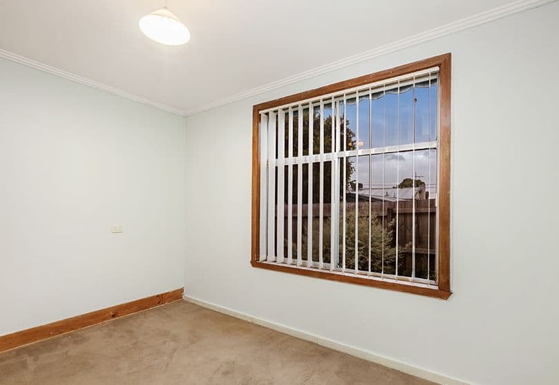 2 Fordham Road, Reservoir VIC 3073, Reservoir - Thumbnail 4