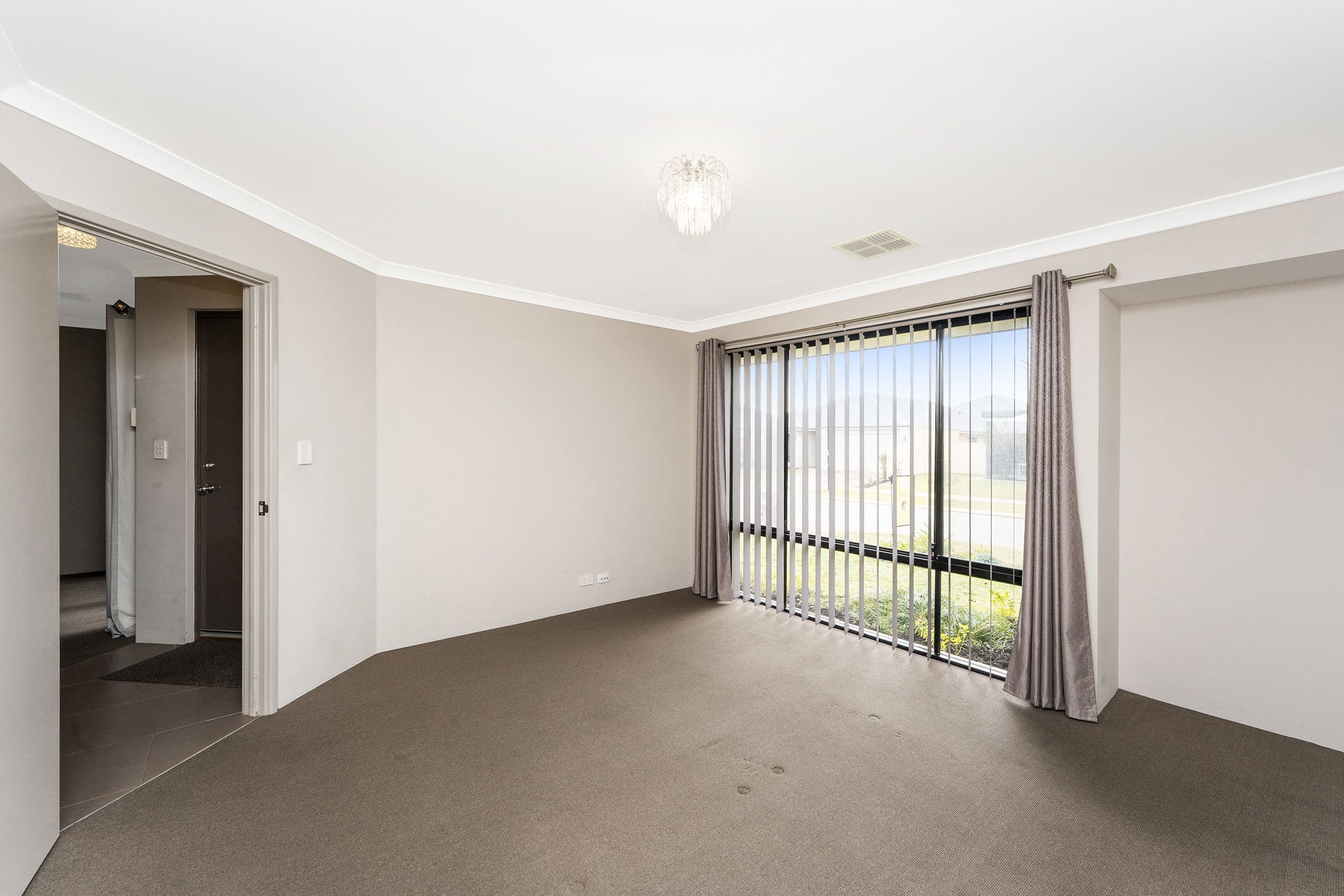 6 Bulmer Way, Baldivis WA 6171, Baldivis - Thumbnail 5