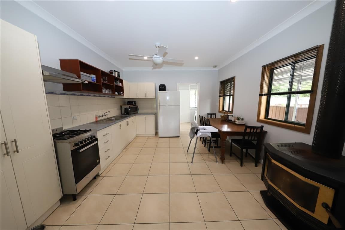 38 Herbert Street, Tumut NSW 2720, Tumut - Thumbnail 8