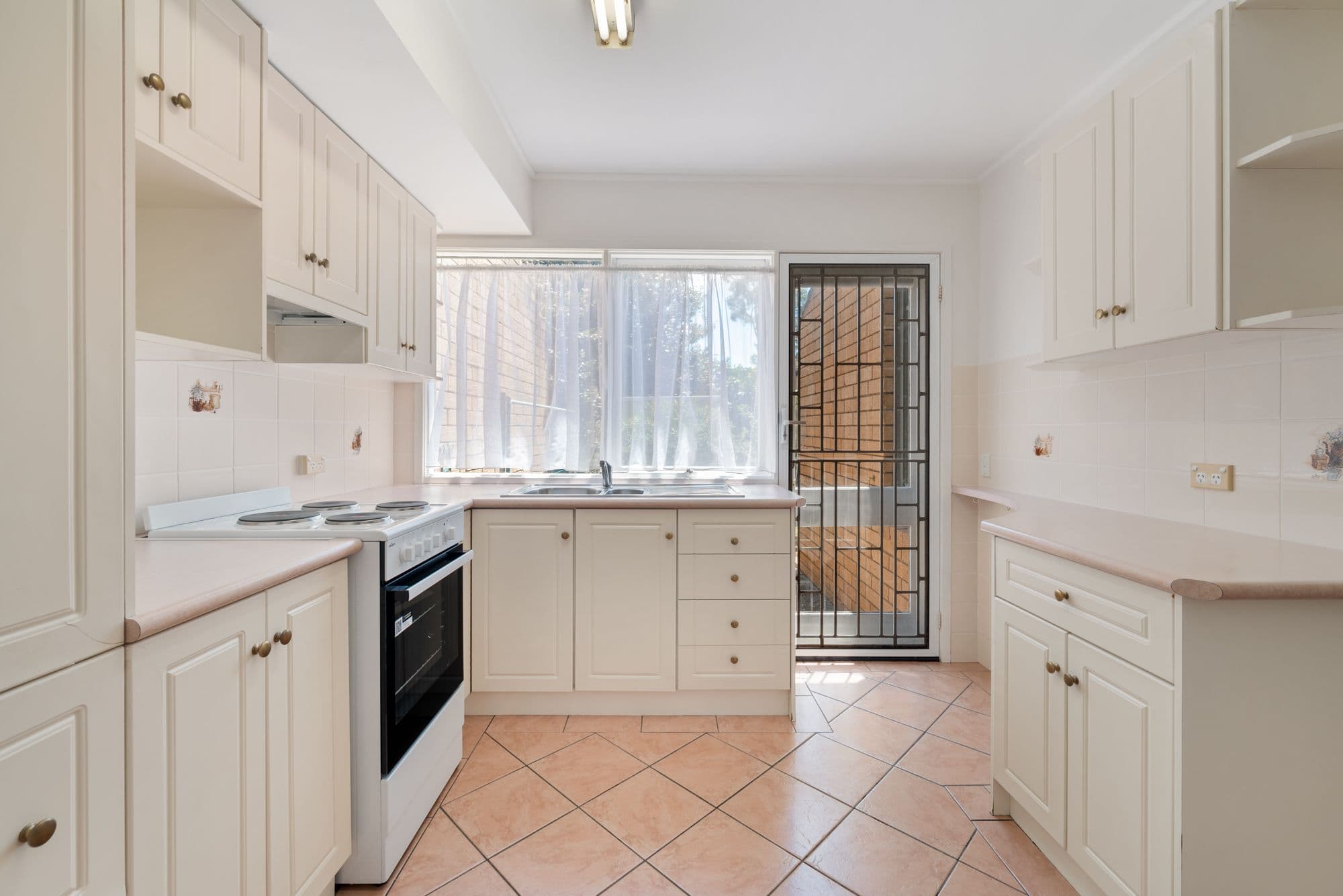 39 The Parkway, Bradbury NSW 2560, Bradbury - Thumbnail 4