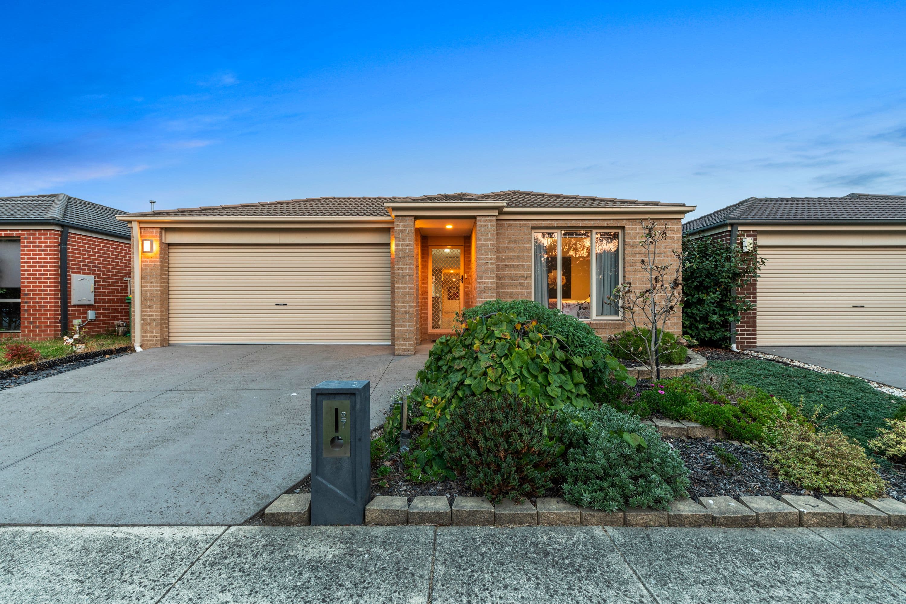 27 Stanhope Place, Pakenham VIC 3810, Pakenham - Image 1