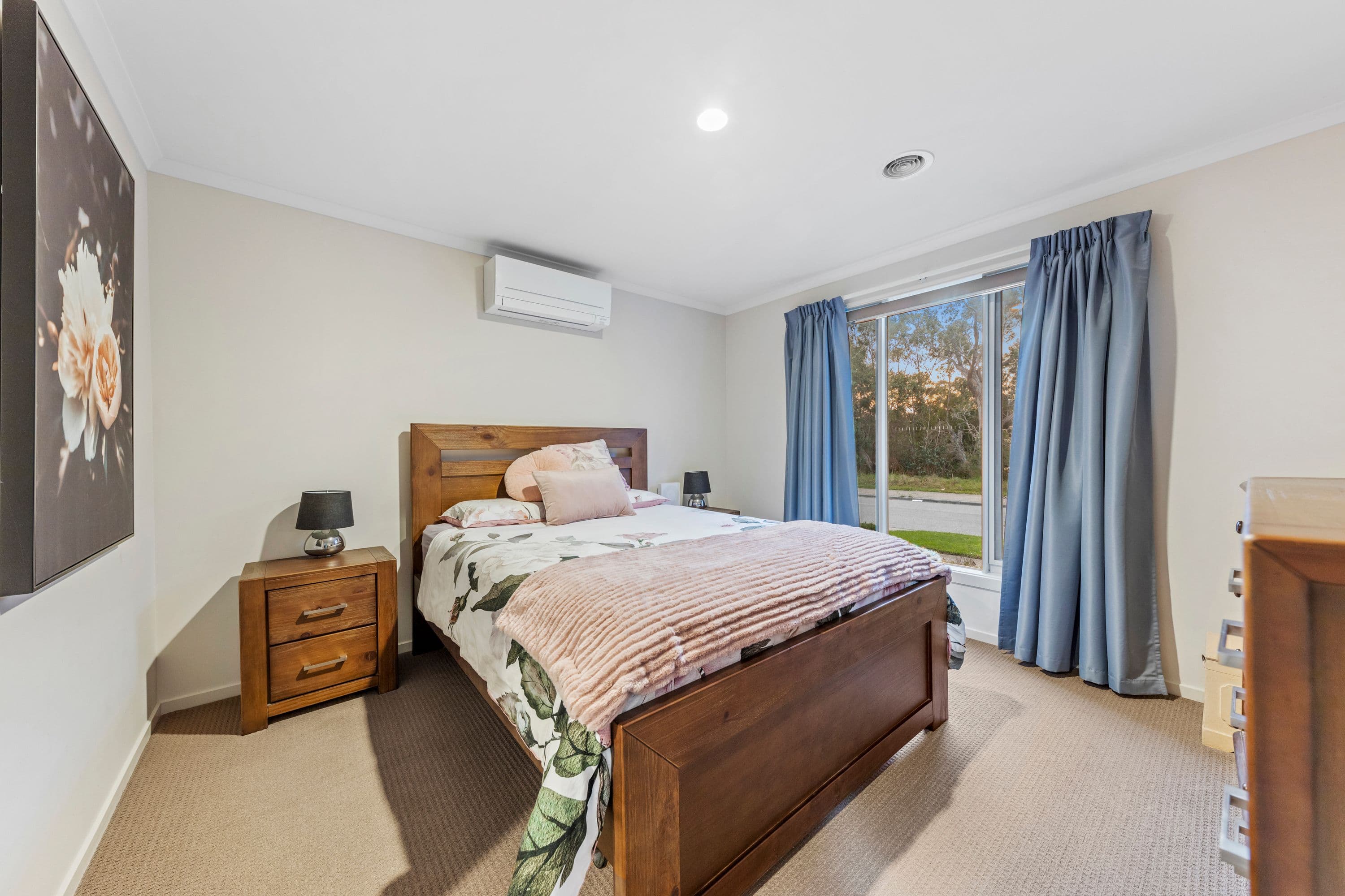 27 Stanhope Place, Pakenham VIC 3810, Pakenham - Thumbnail 4