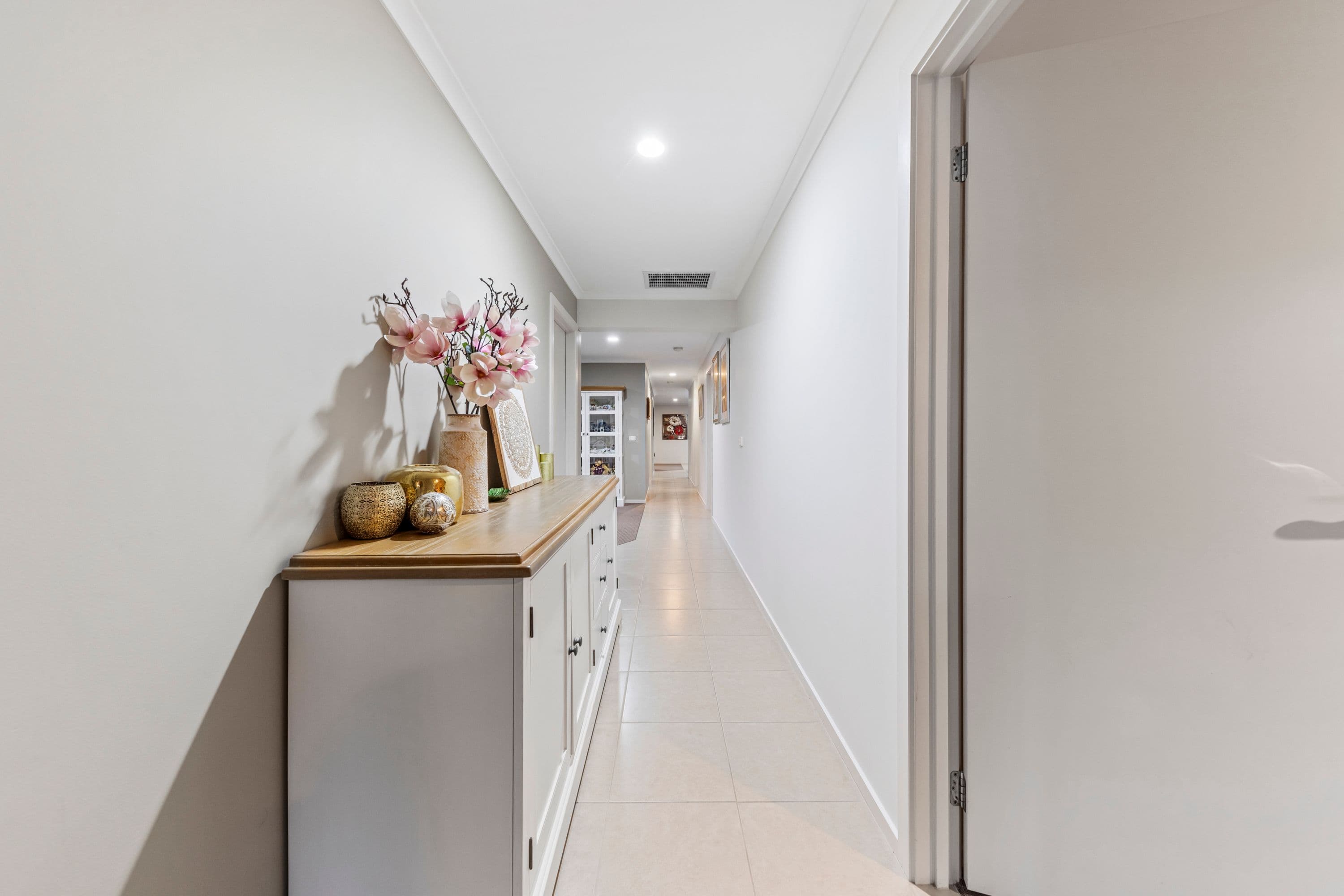 27 Stanhope Place, Pakenham VIC 3810, Pakenham - Thumbnail 6