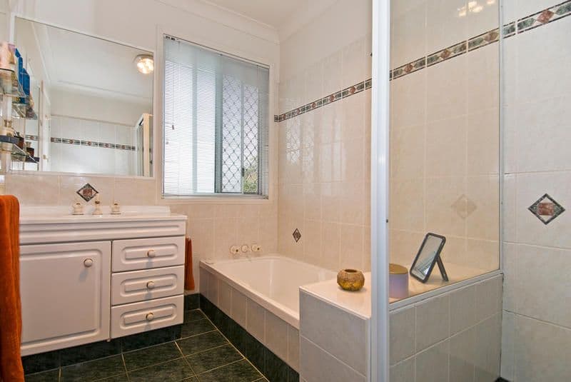 9 Tourmaline Road, Logan Reserve, QLD, 4133, Logan Reserve - Thumbnail 4