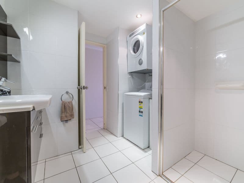 10 'Huntington', Marine Parade, Southport QLD 4215, Southport - Thumbnail 8