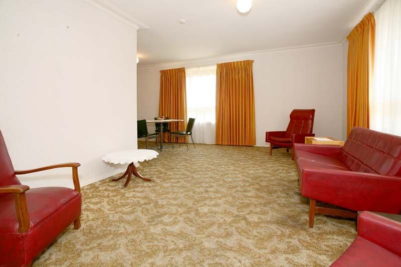 15 Newhaven Road, BURWOOD EAST VIC 3151, Burwood East - Thumbnail 2