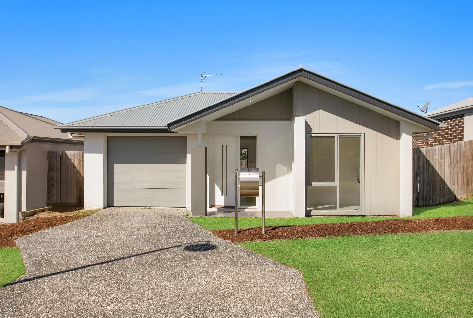 16 Hanlin Way, Pimpama QLD 4209, Pimpama - Image 1