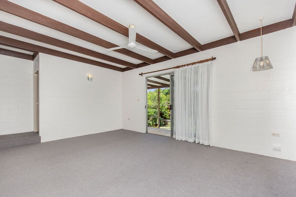 18 Boroko Close, Trinity Beach QLD 4879, Trinity Beach - Thumbnail 2
