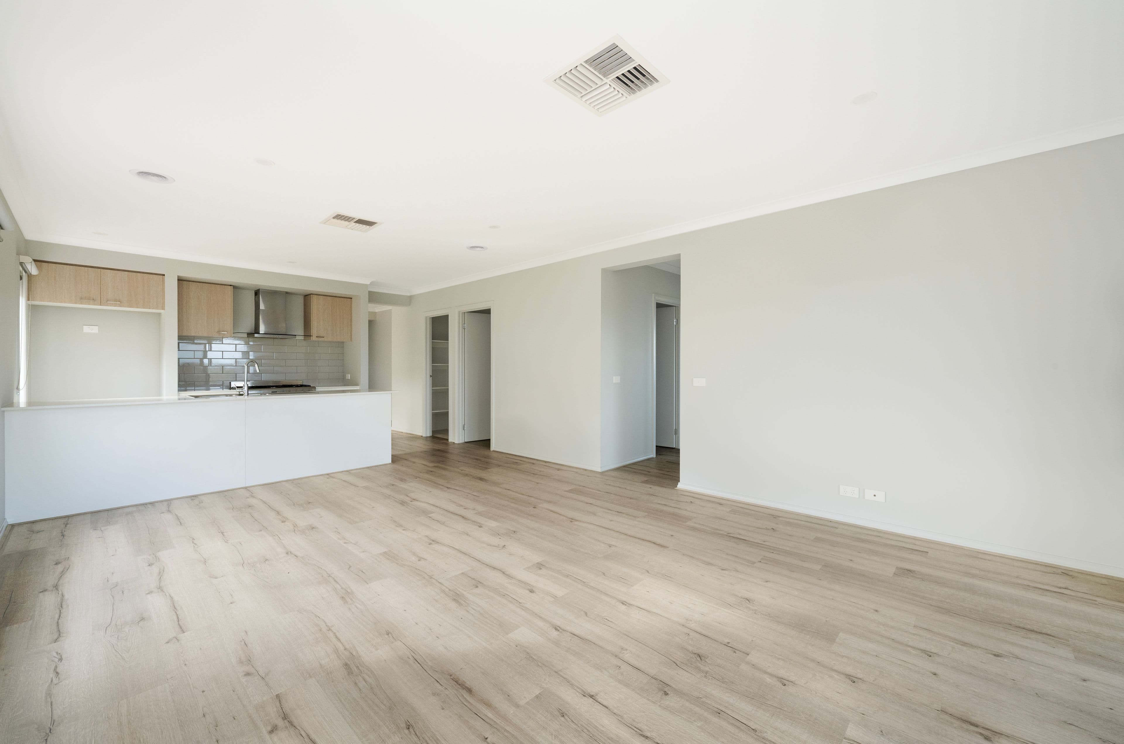 7 Warburton Way, Warrnambool VIC 3280, Warrnambool - Thumbnail 2