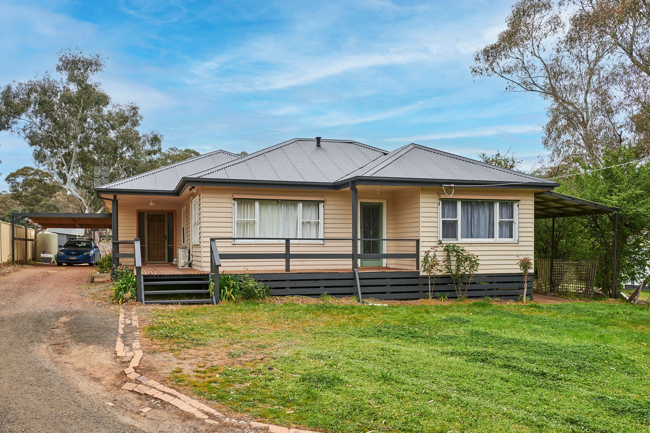 76 Caldwell Street, Heathcote VIC 3523, Heathcote - Thumbnail 2