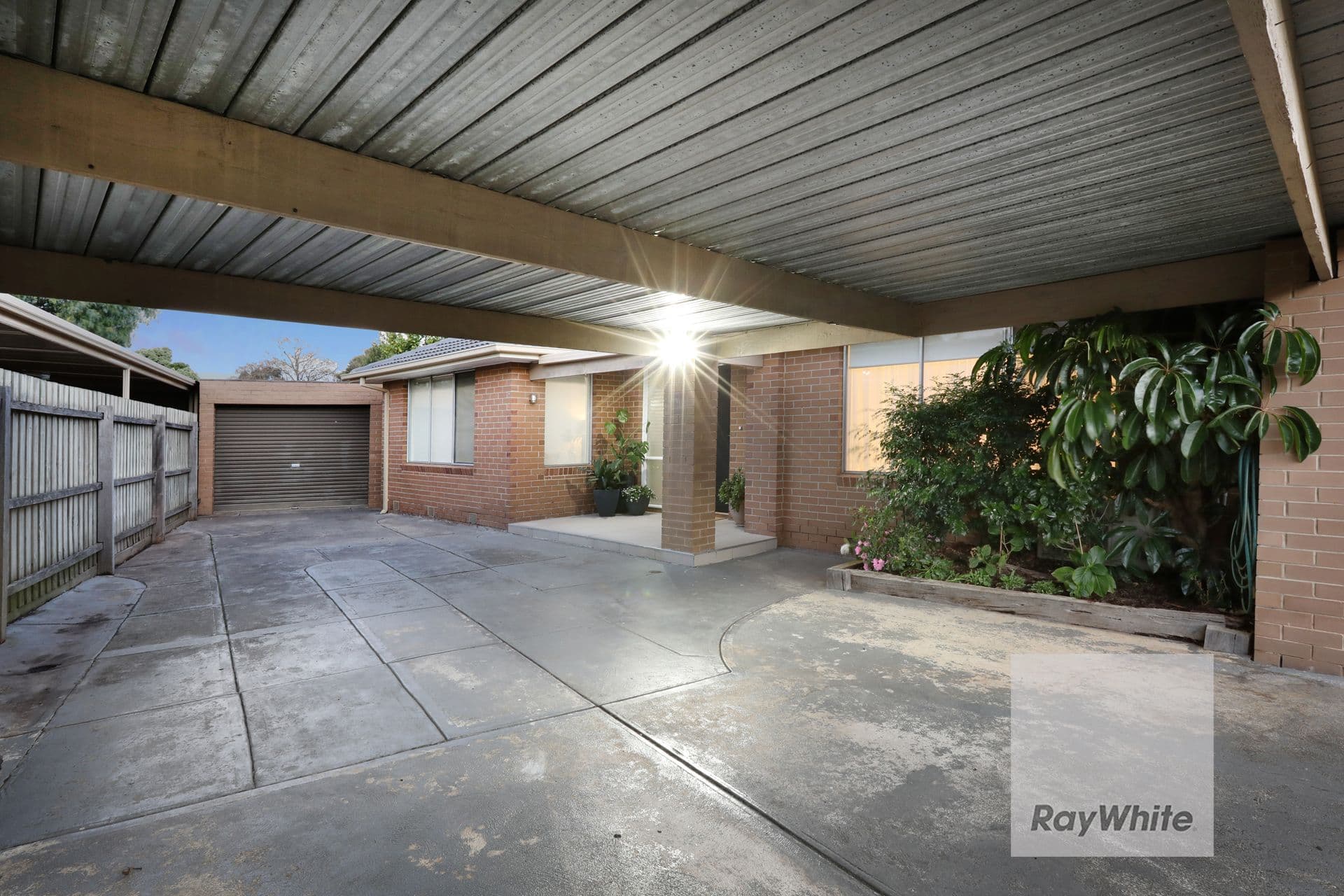 4 Gaynor Crescent, Gladstone Park VIC 3043, Gladstone Park - Thumbnail 3