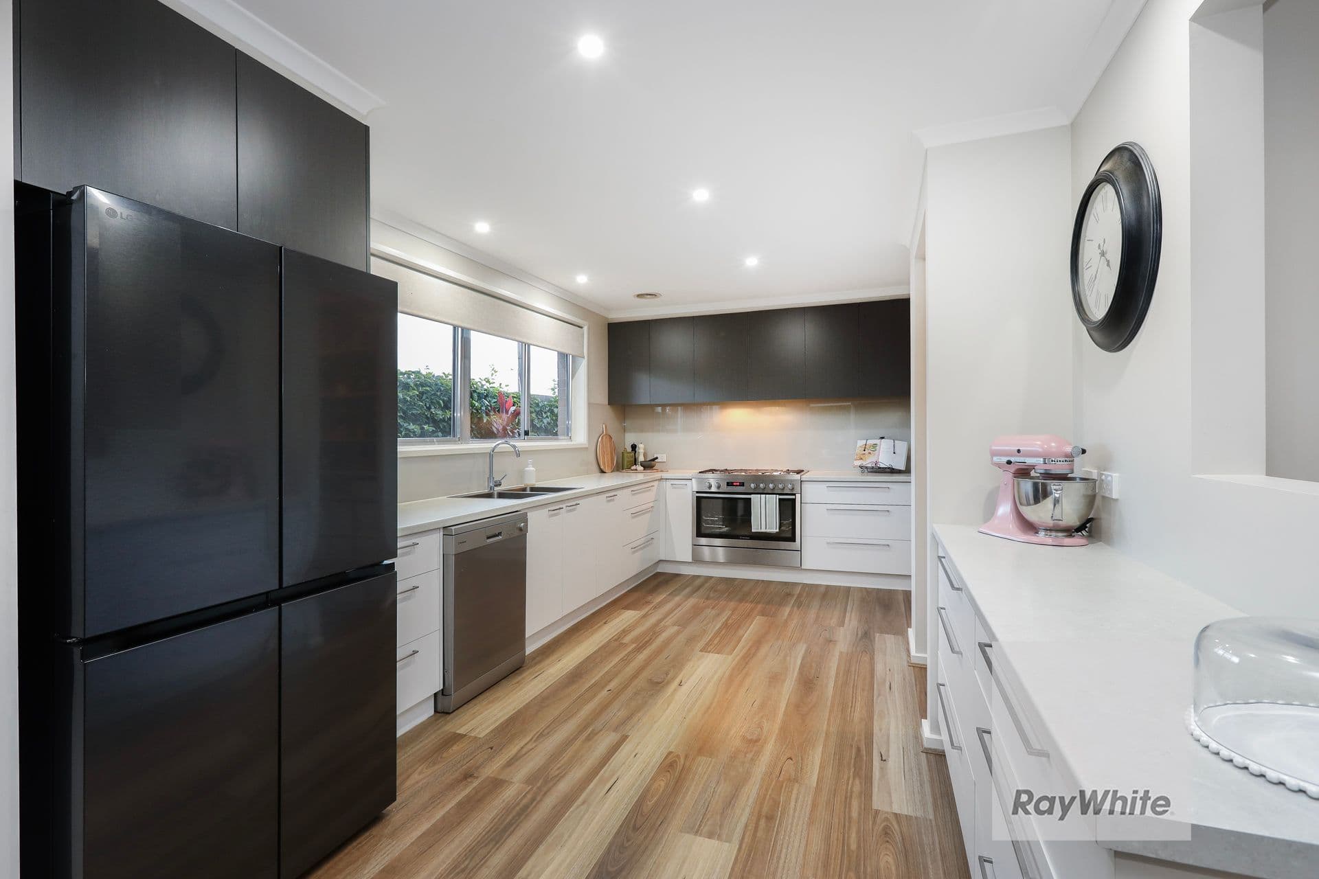 4 Gaynor Crescent, Gladstone Park VIC 3043, Gladstone Park - Thumbnail 8