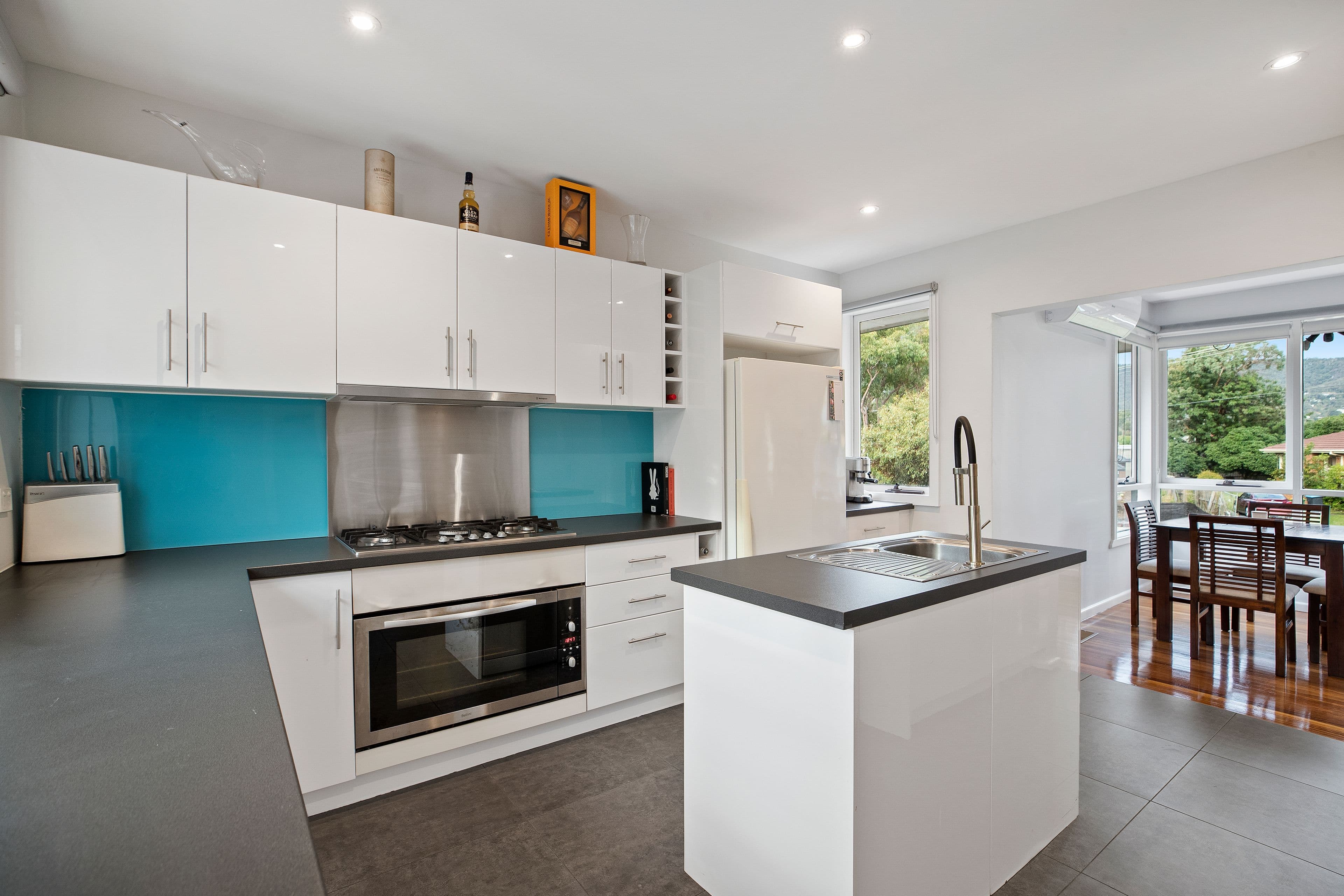 12 Gundowring Drive, Seabrook - Thumbnail 2