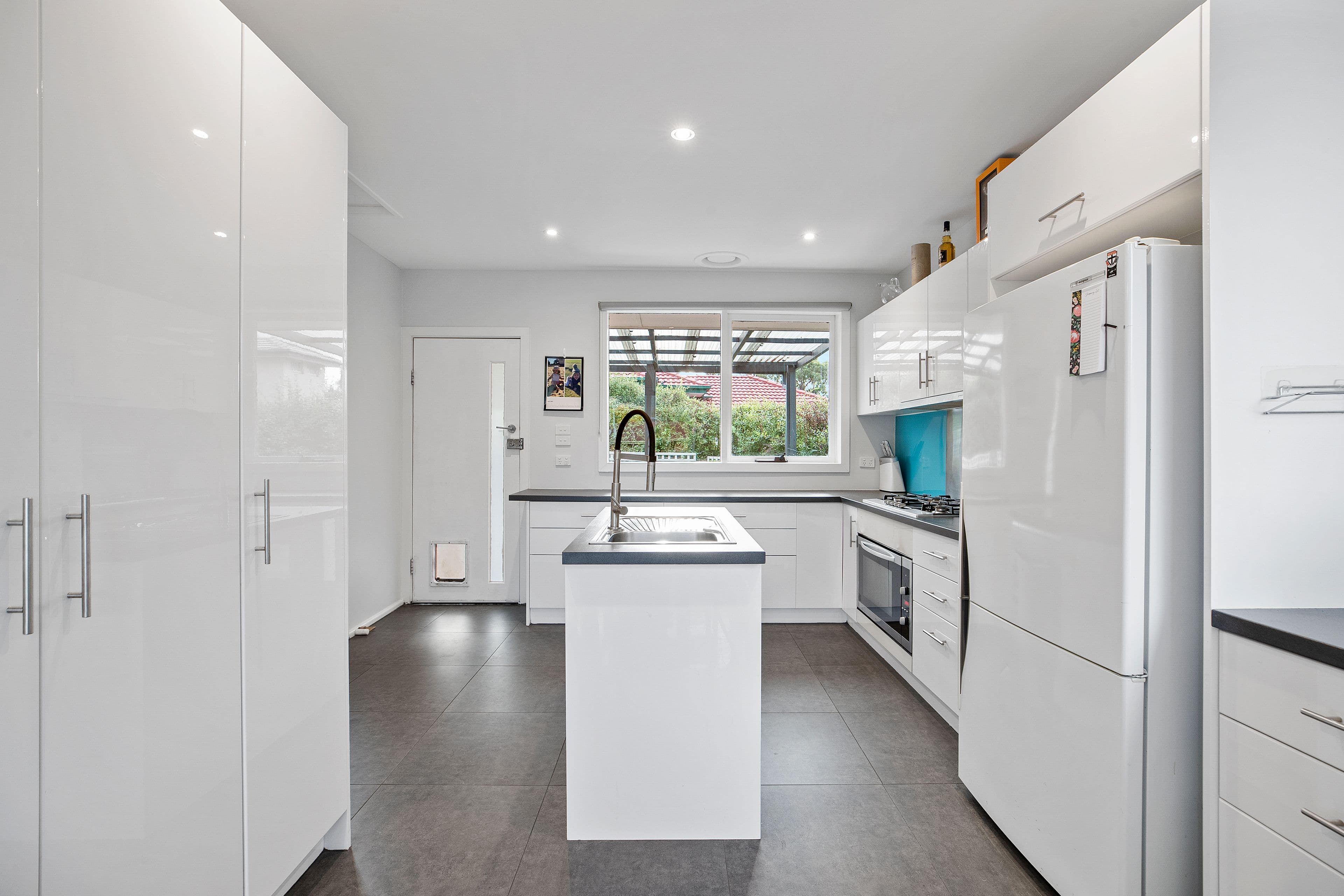 12 Gundowring Drive, Seabrook - Thumbnail 3