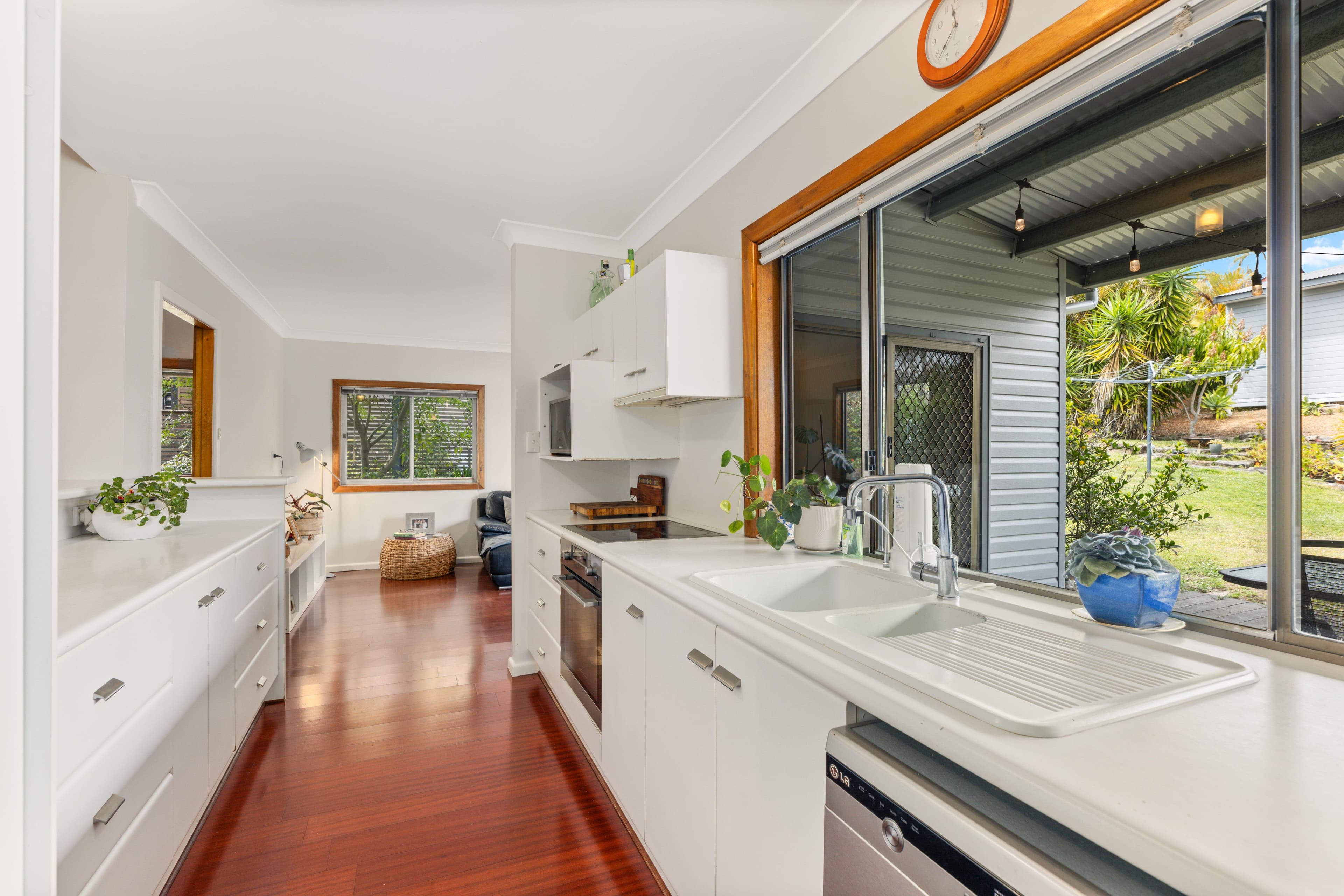 8 Sunbury Street, Sutherland NSW 2232, Sutherland - Thumbnail 5