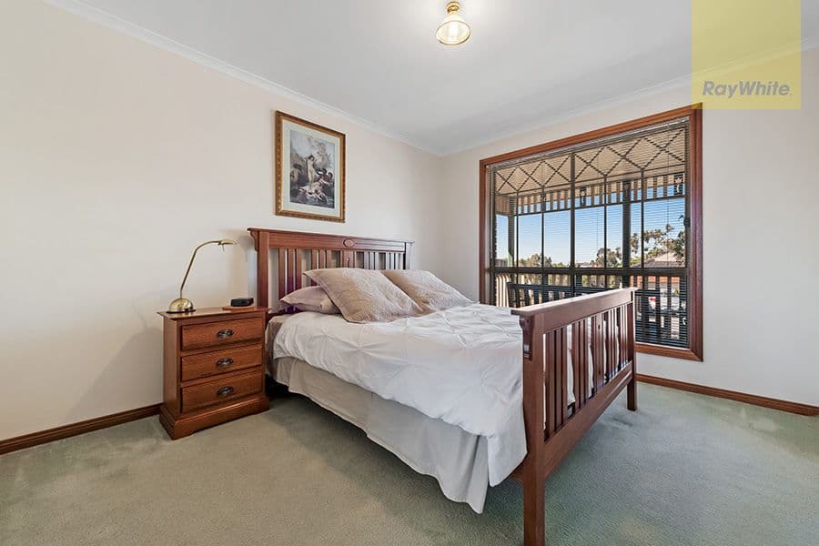11 Smeaton Court, Craigieburn VIC 3064, Craigieburn - Thumbnail 6