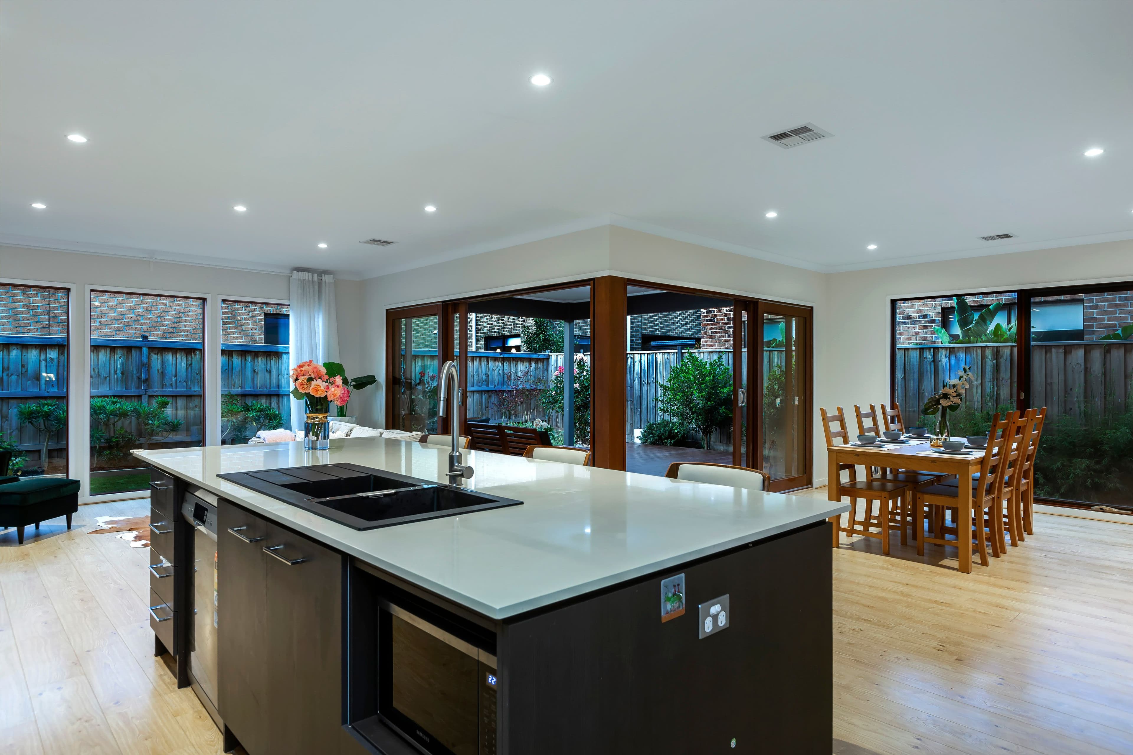 9 Parkstone Crescent, Point Cook VIC 3030, Point Cook - Thumbnail 4