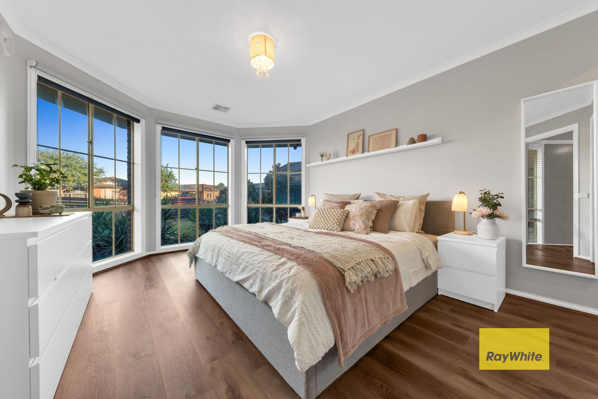 54 Josephine Avenue, Cranbourne North VIC 3977, Cranbourne North - Thumbnail 3