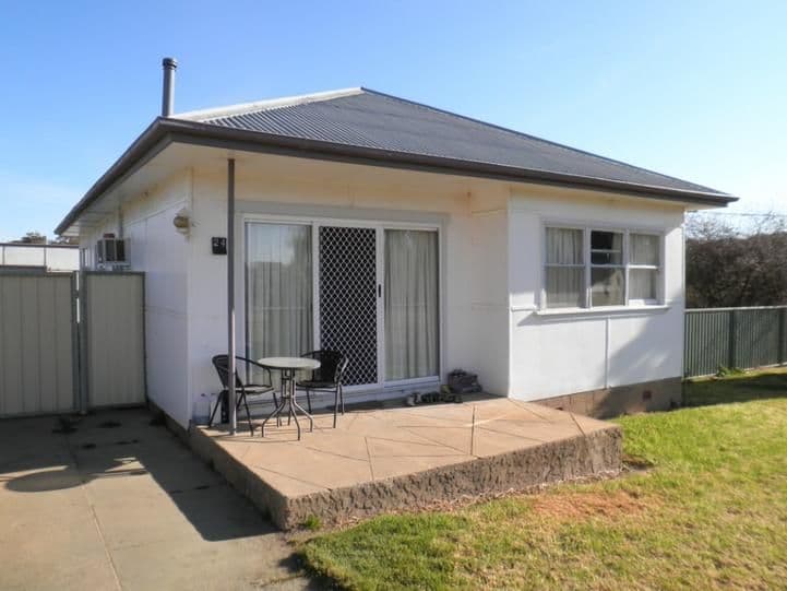 24 McVeigh Street, YOUNG NSW 2594, Young - Image 1