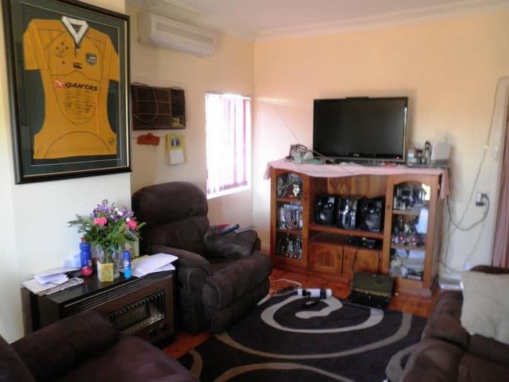 24 McVeigh Street, YOUNG NSW 2594, Young - Thumbnail 7
