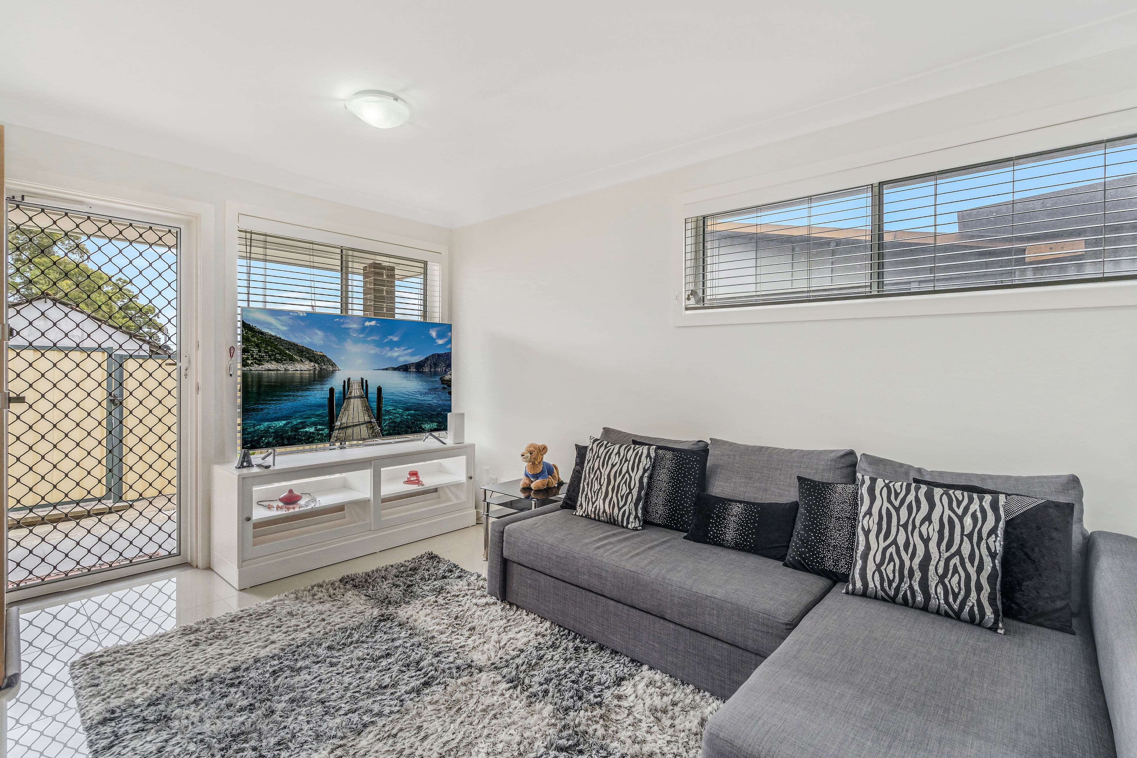 6 Waldron Road, Sefton NSW 2162, Sefton - Thumbnail 8