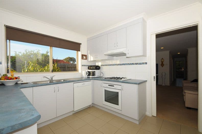 10 Mina Court, CARRUM DOWNS VIC 3201, Carrum Downs - Thumbnail 2