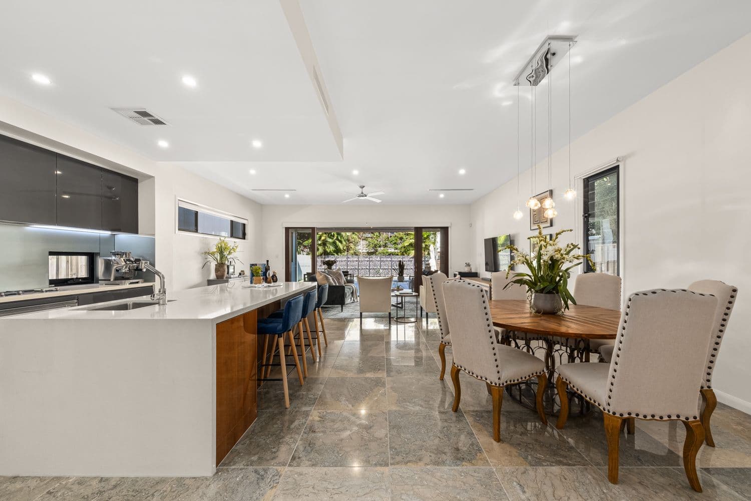 72 Mcconnell Street, Bulimba QLD 4171, Bulimba - Thumbnail 6