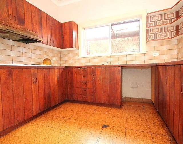 19 Columbine Avenue, BANKSTOWN NSW 2200, Bankstown - Thumbnail 3