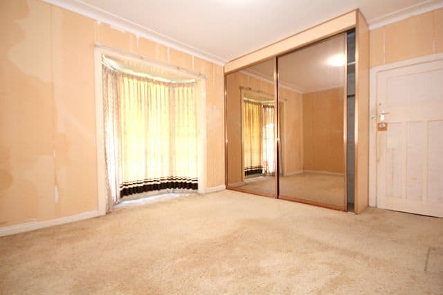 19 Columbine Avenue, BANKSTOWN NSW 2200, Bankstown - Thumbnail 5