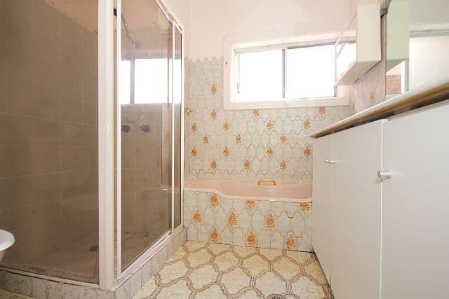 19 Columbine Avenue, BANKSTOWN NSW 2200, Bankstown - Thumbnail 6