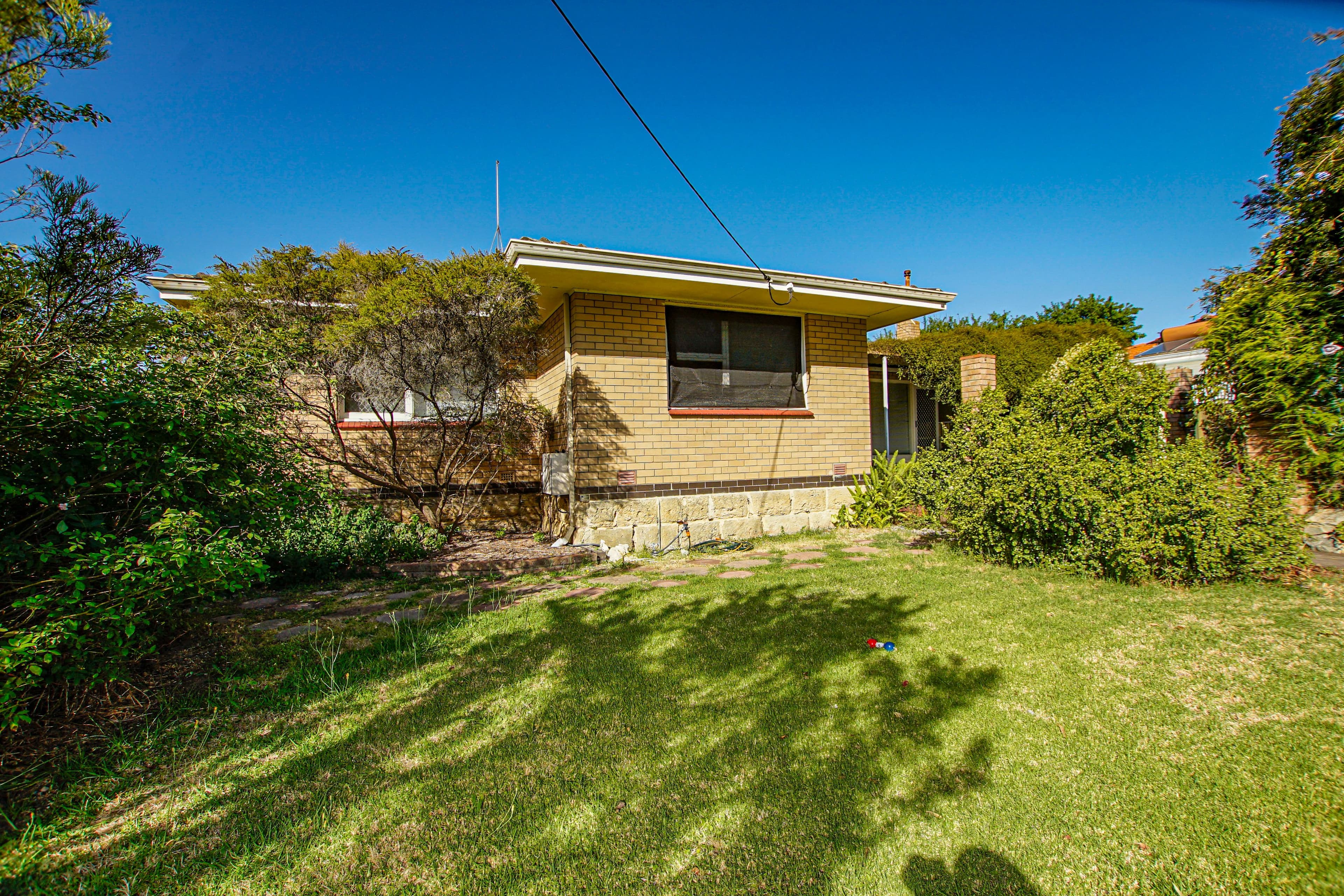 1 Paulett Way, Belmont WA 6104, Belmont - Thumbnail 2