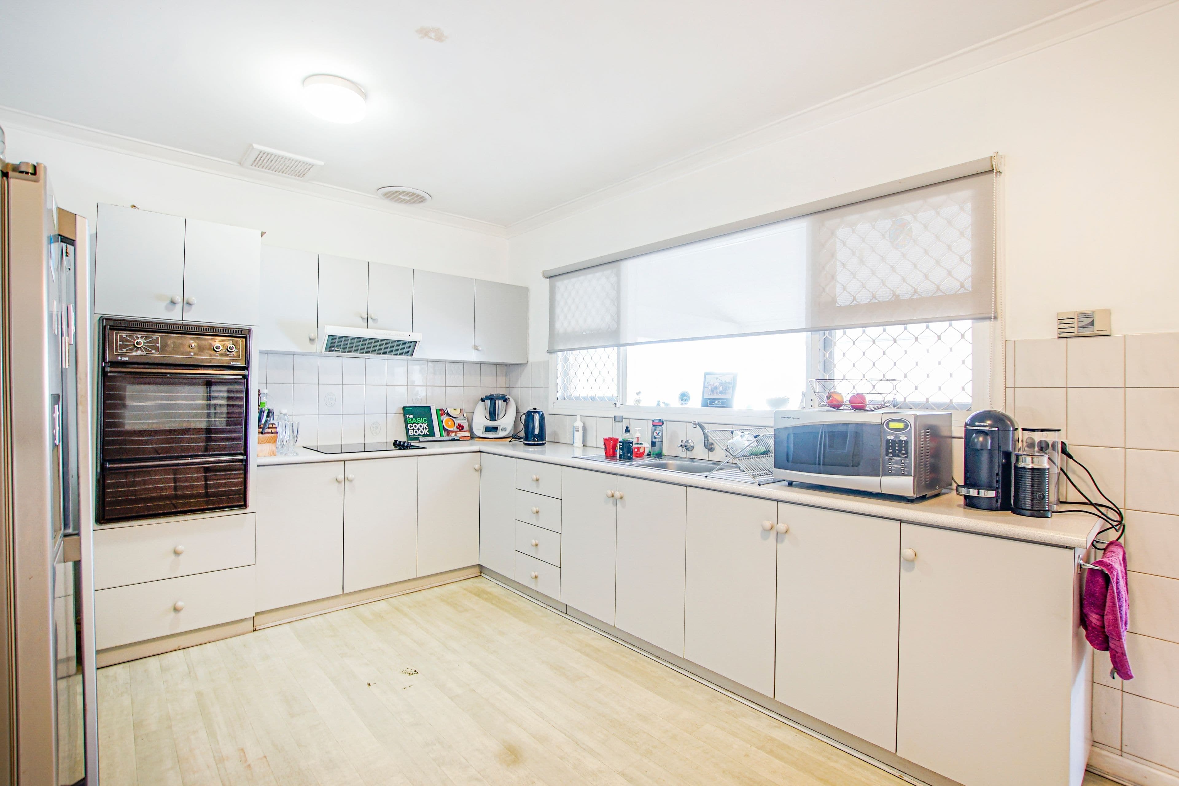 1 Paulett Way, Belmont WA 6104, Belmont - Thumbnail 3