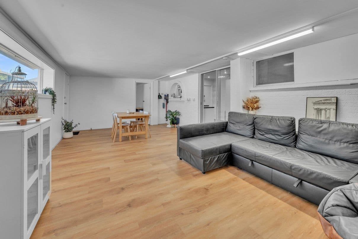 264 Seventh Street, Wonthella WA 6530, Wonthella - Thumbnail 2