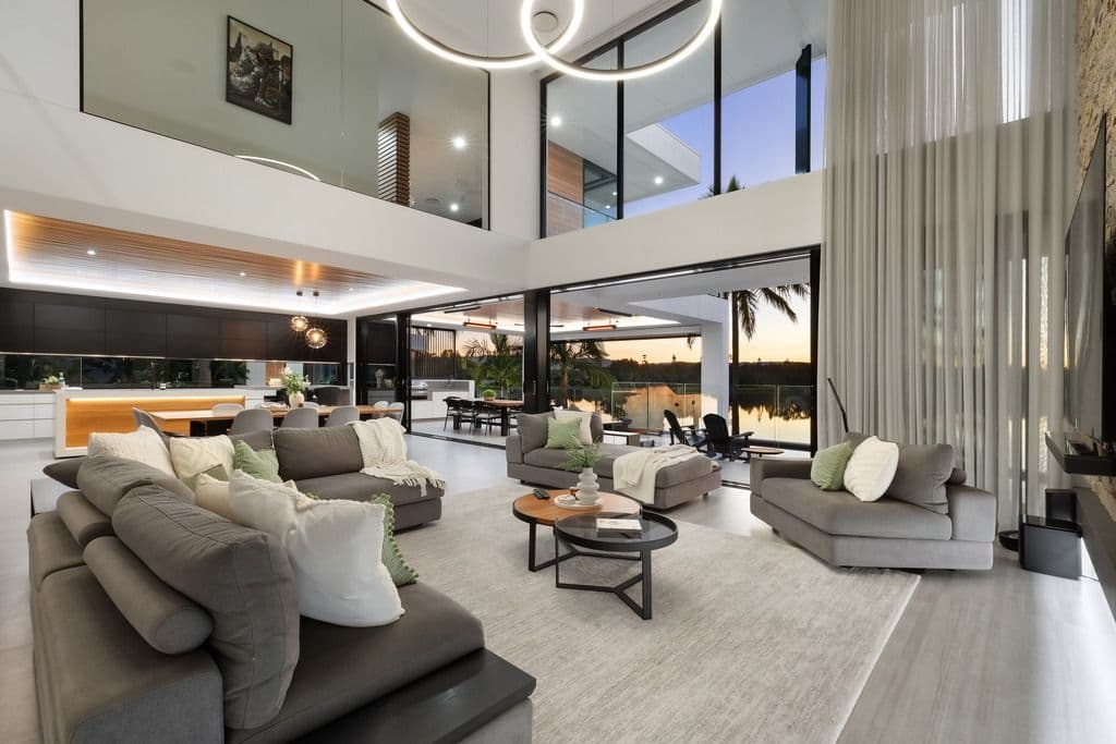 19 Staysail Crescent, Clear Island Waters QLD 4226, Clear Island Waters - Image 1