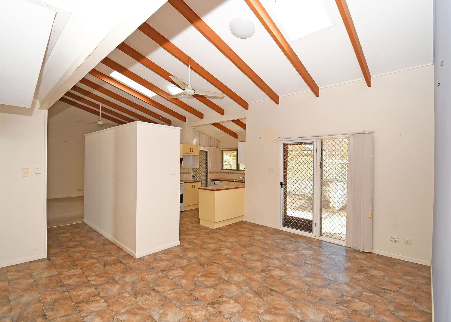 25 Hayworth Street, Point Vernon QLD 4655, Point Vernon - Thumbnail 5