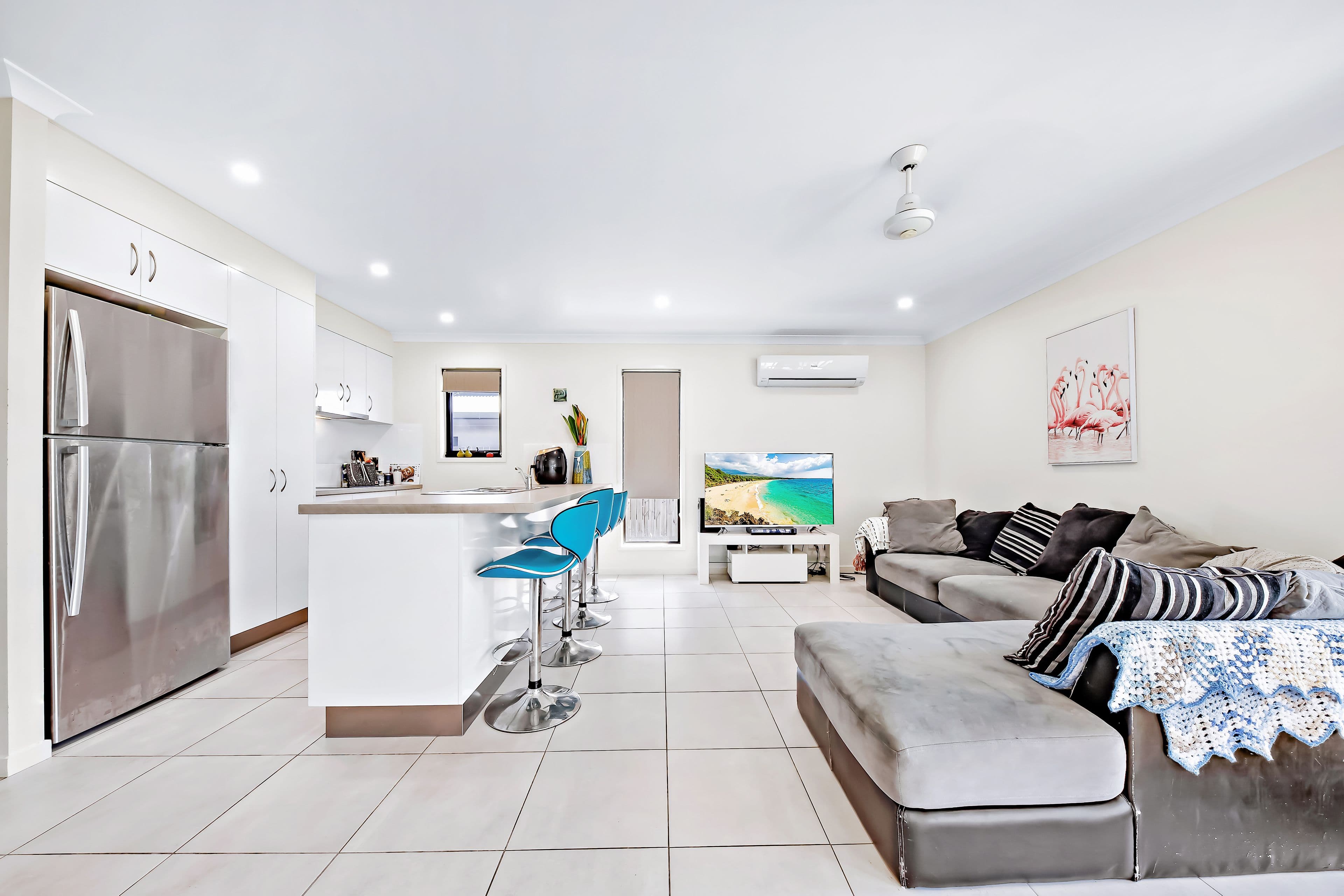 43 Trader Crescent, Cannonvale QLD 4802, Cannonvale - Thumbnail 2