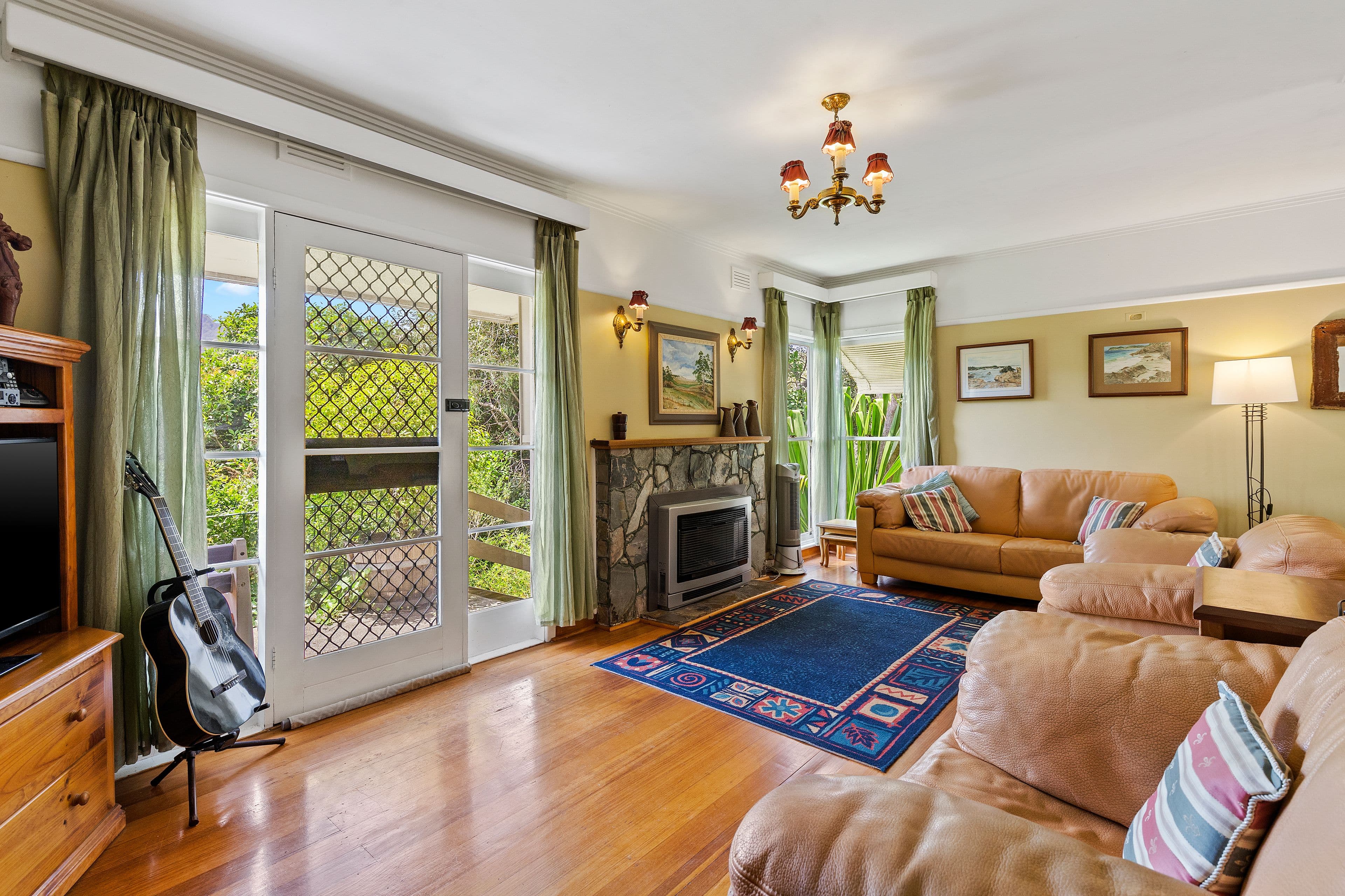 18 Alexandra Street, Upper Ferntree Gully VIC 3156, Upper Ferntree Gully - Thumbnail 2