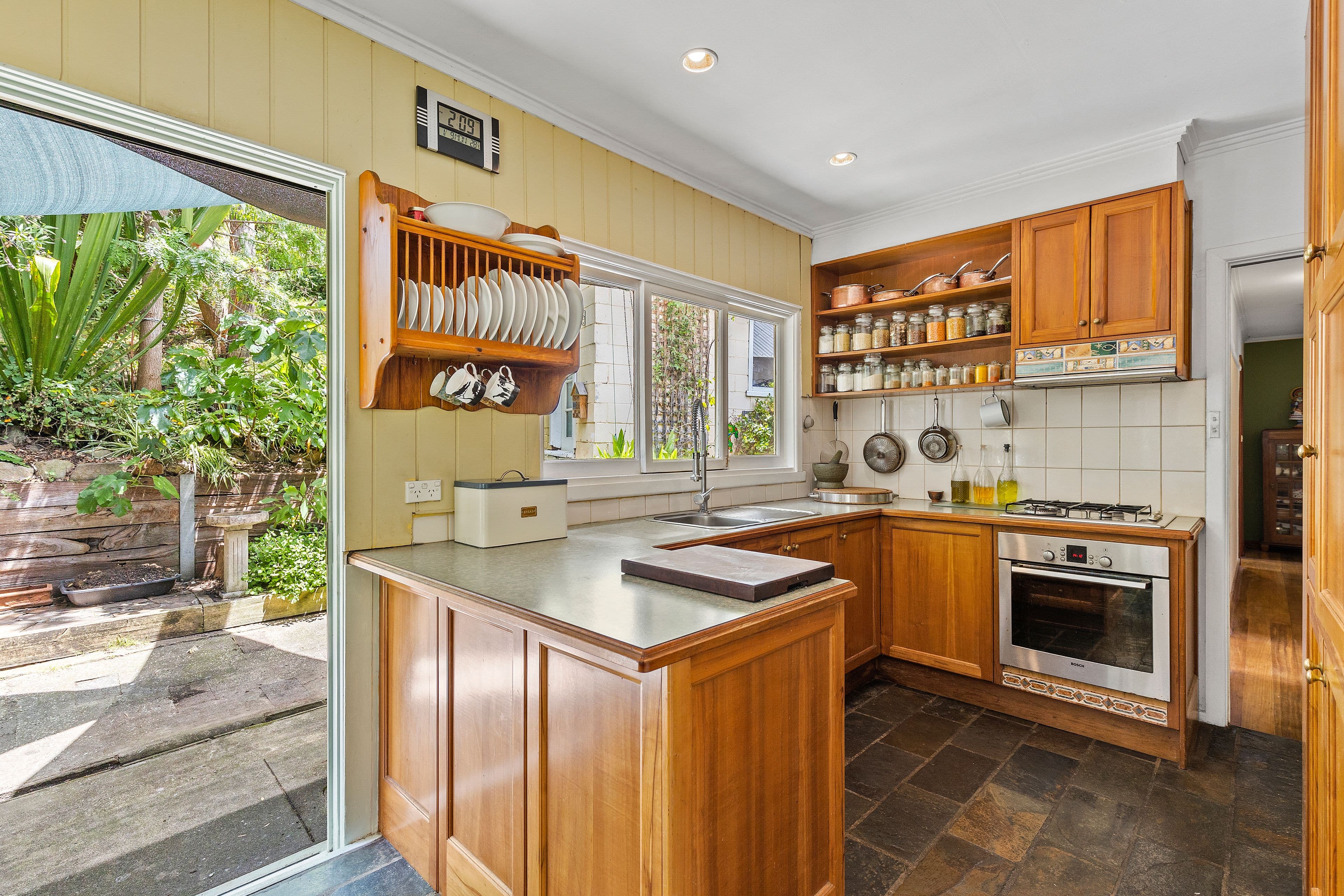 18 Alexandra Street, Upper Ferntree Gully VIC 3156, Upper Ferntree Gully - Thumbnail 4