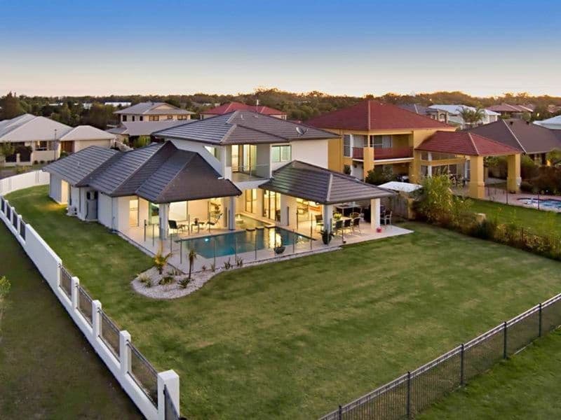 15 Kuthar Street, PELICAN WATERS QLD 4551, Pelican Waters - Thumbnail 2