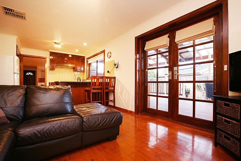 39 Hinkler Drive, MILL PARK VIC 3082, Mill Park - Thumbnail 7