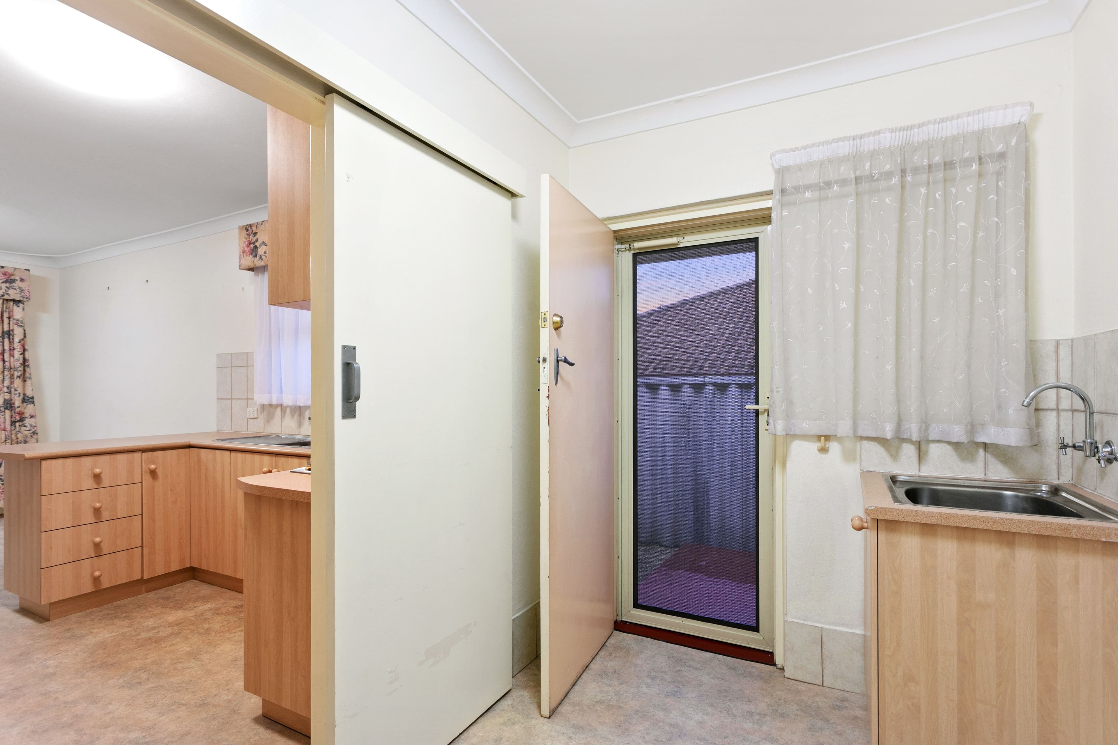 80 Alexander Drive, Yokine WA 6060, Yokine - Thumbnail 4