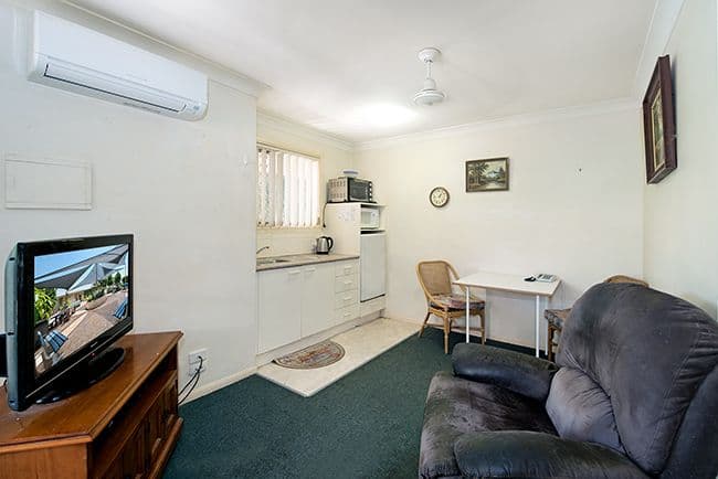 1 Woodbeck Street, Beenleigh QLD 4207, Beenleigh - Thumbnail 2